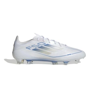 F50 ELITE FG in ftwwht/peamet/ftwwht