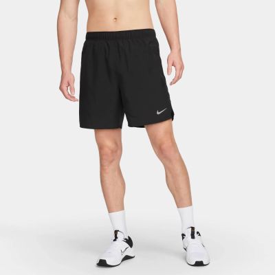 Nike M Nk Df Challenger 7Bf Short in schwarz